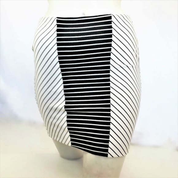 TORN BY RONNY KOBO STRIPED MINI SKIRT Stretch - Picture 2 of 8